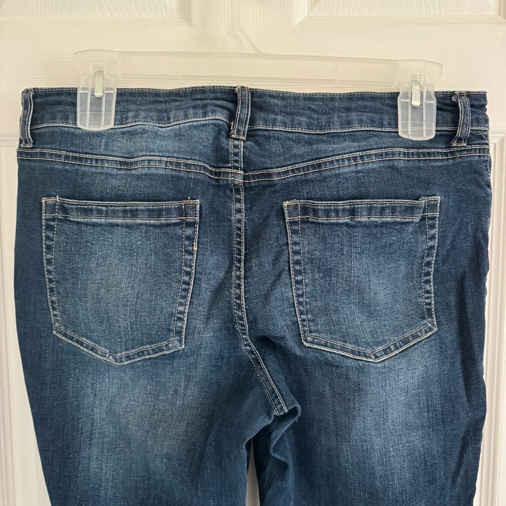 Sz13/14 Maurices Jeans - Picture 3 of 9